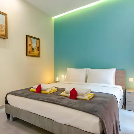 Apartment Ultra-modern 3br W/hot Tub + Incredible Sea Views *